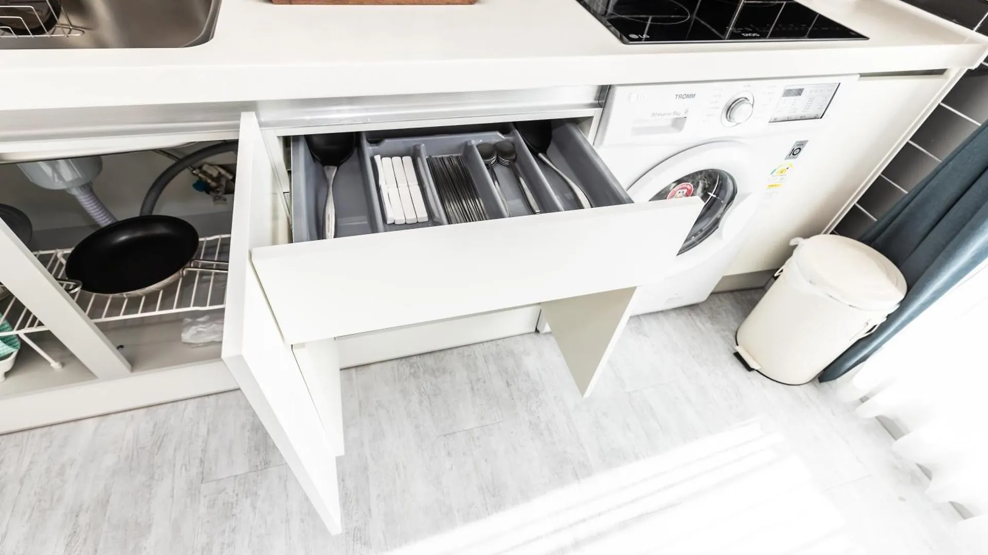 La Vie Est Belle Hotel Incheon Wisma tamu